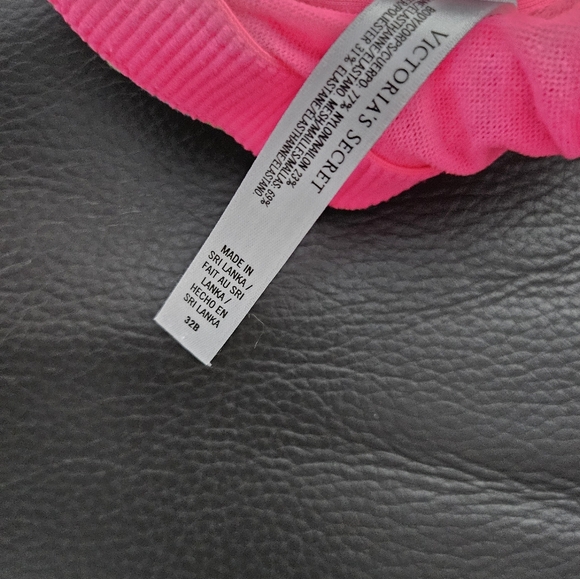 VSX Victoria's Secret Front Closure Sports Bra - Picture 5 of 5